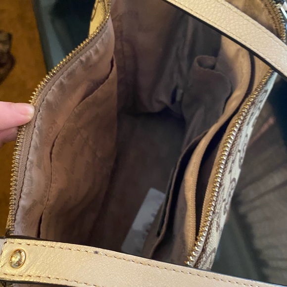 Michael Kors bag - Picture 3 of 3